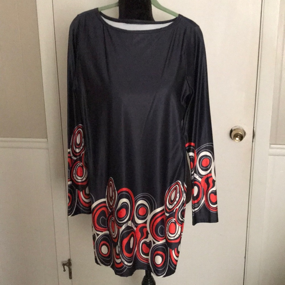 Closet Clean Out!! $5 Super cute tunic or mini Size M 6/8